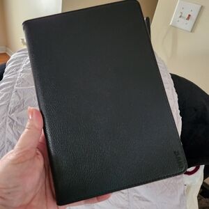 NWOT onn Universal Tablet Case - fits 7"-8" tablets